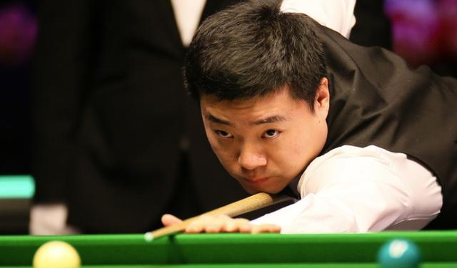 借默契配合 借默契配合